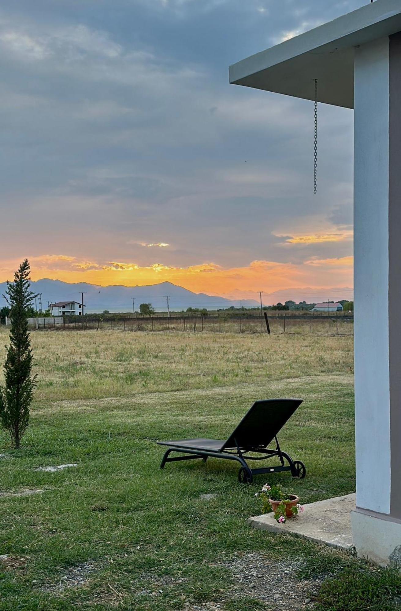 Hotel Villa Ballkan Grilë Екстериор снимка